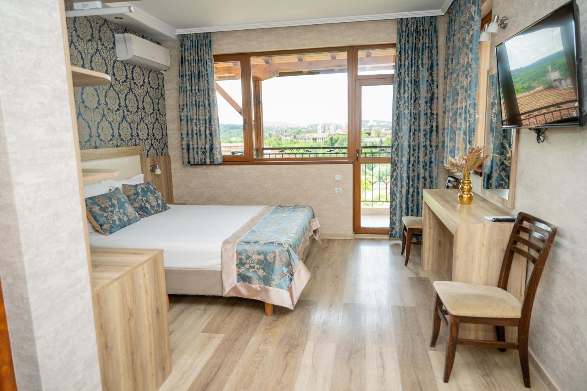 Lucky Hotel ヴェリコ・タルノヴォ エクステリア 写真